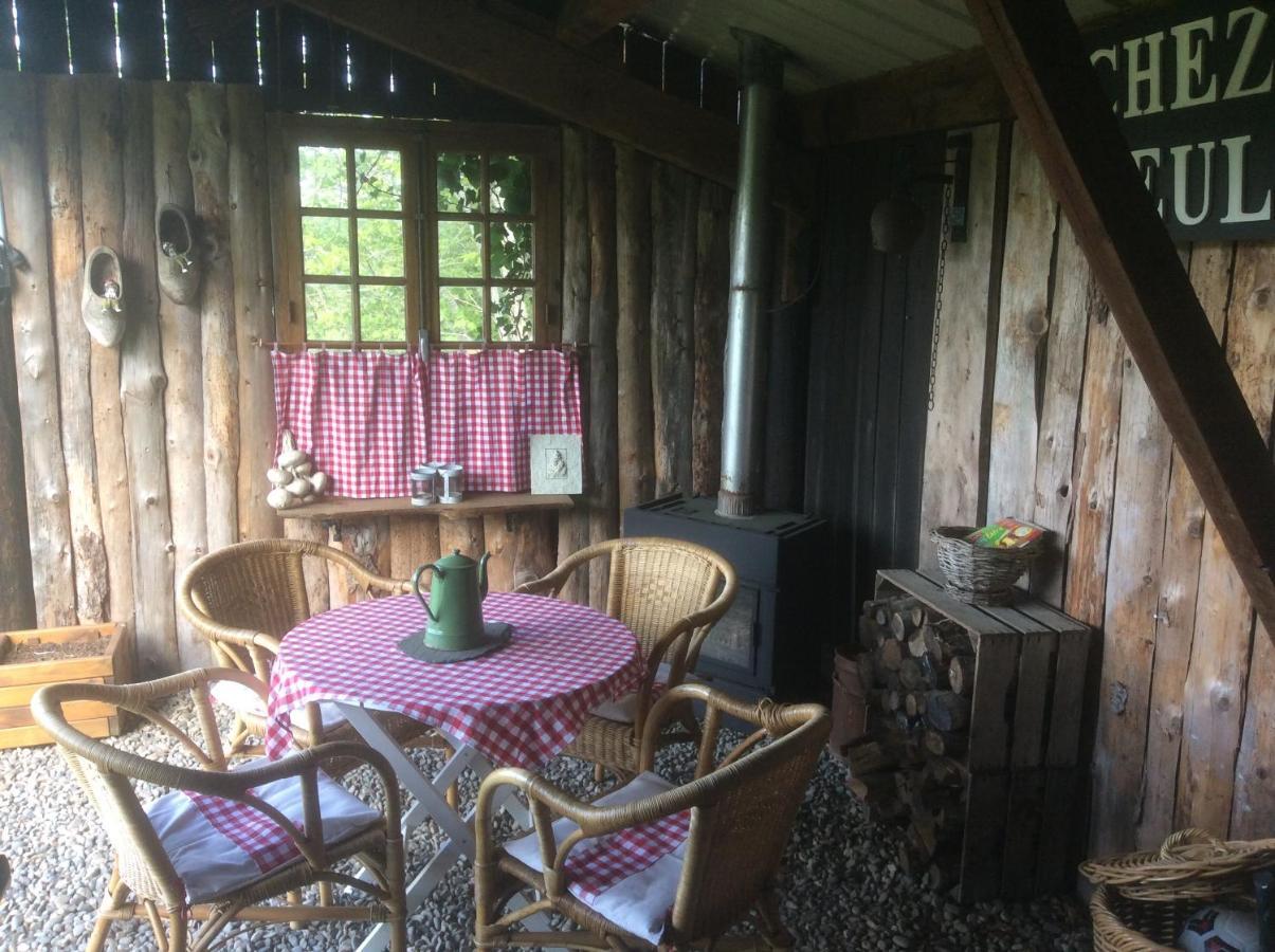 Chambre d'hotes grange de la bastide Laveissière Exterior foto